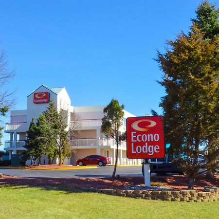 Econo Lodge Willowbrook Exterior photo