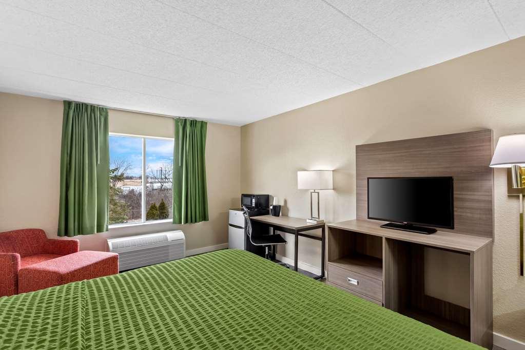 Econo Lodge Willowbrook Room photo